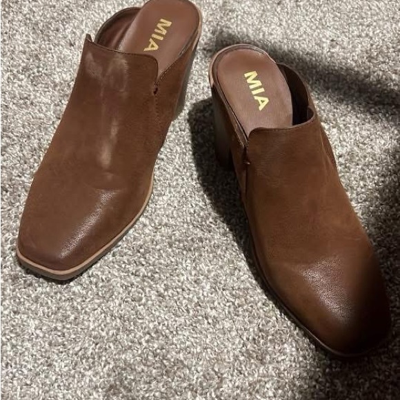 MIA brown slip on shoes - Picture 1 of 1